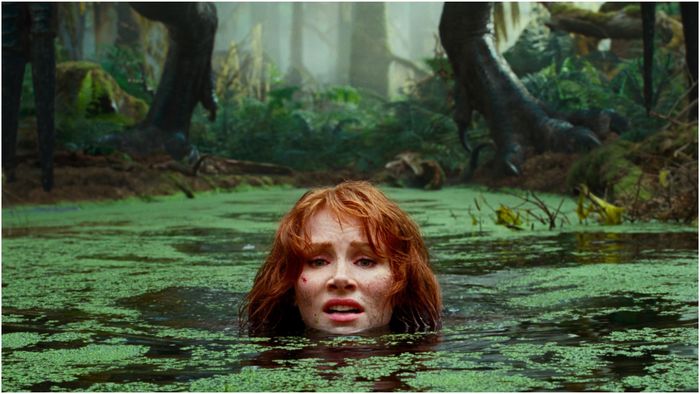 Bryce Dallas Howard trong Jurassic World Dominion