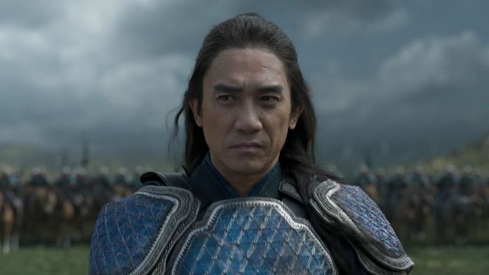 Tony Leung trong vai Wenwu trong Shang-Chi và huyền thoại Mười chiếc vòng