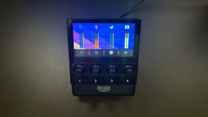 Màn hình LCD của Hercules Stream 100