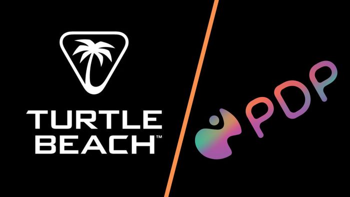 Logo của Turtle Beach trên nền đen với một đường viền màu cam chia cách với logo của PDP