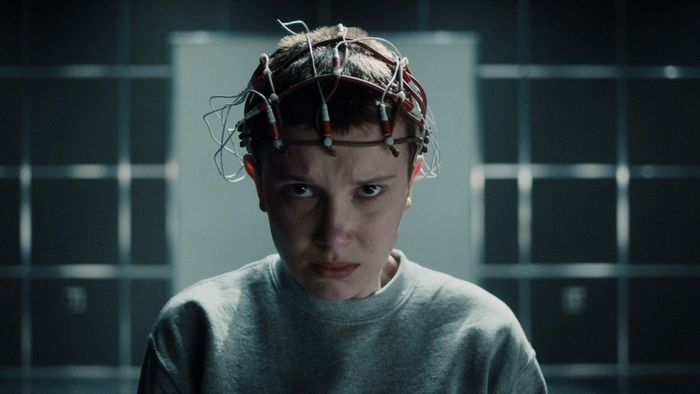 Millie Bobby Brown trong vai Eleven trong mùa 4 của Stranger Things