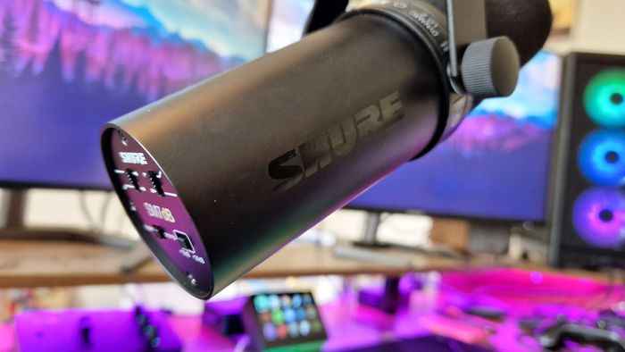 Logo bóng của Shure SM7dB