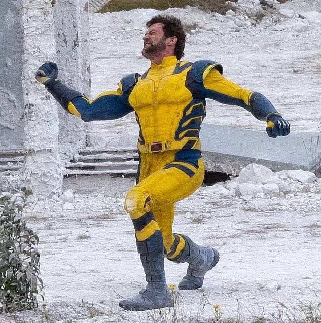 Theo như những hình ảnh đã công bố, nhân vật Wolverine trong Deadpool sẽ có phong cách khác biệt so với những gì chúng ta đã thấy ở Logan.