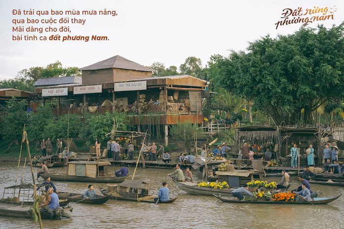 Phim Đất Rừng Phương Nam là phiên bản điện ảnh được phát triển từ tiểu thuyết cùng tên của nhà văn Đoàn Giỏi.