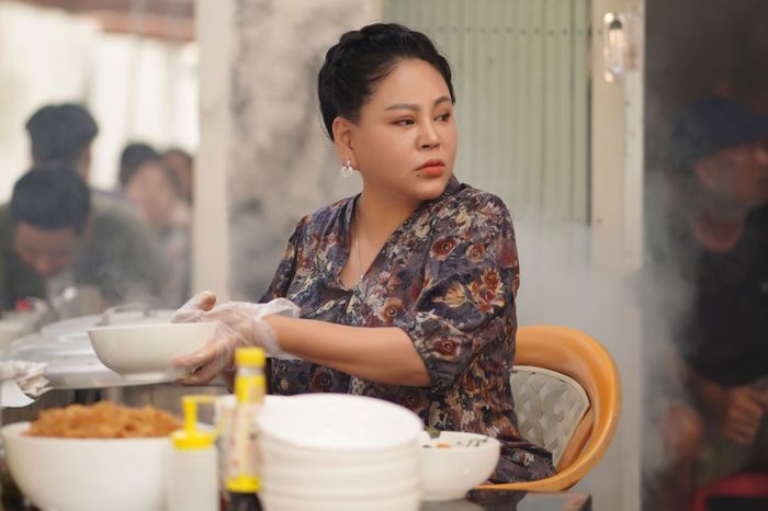 Một gia đình nơi phụ nữ đứng ở vị trí quan trọng và có quyền lực tối cao