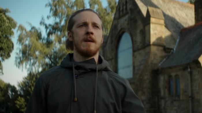 Adam Nagaitis đóng vai một ông bố sẵn sàng hy sinh cho con cái.