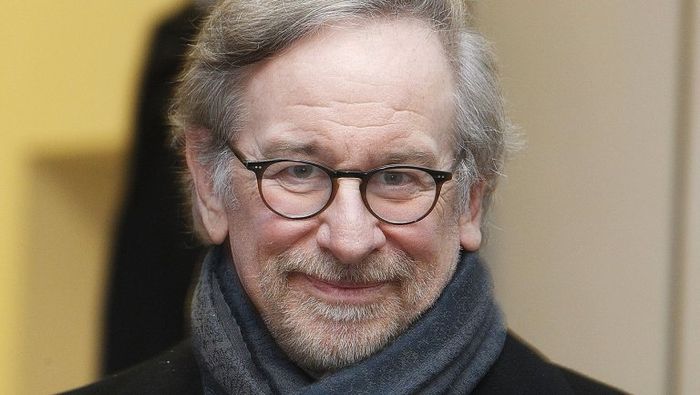 Steven Spielberg lừng lẫy khi nhận giải Quả Cầu Vàng cho Đạo diễn xuất sắc nhất