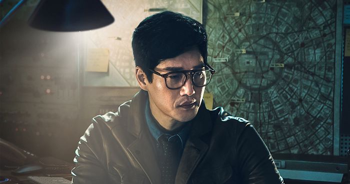 Diễn xuất của Yoo Ji Tae trong vai Giáo sư còn hơi mờ nhạt