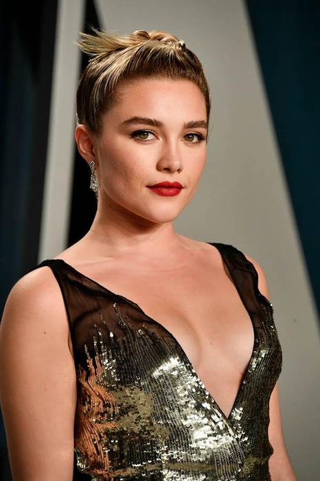 Florence Pugh rất được ngợp khen trong phim Don't Worry Darling