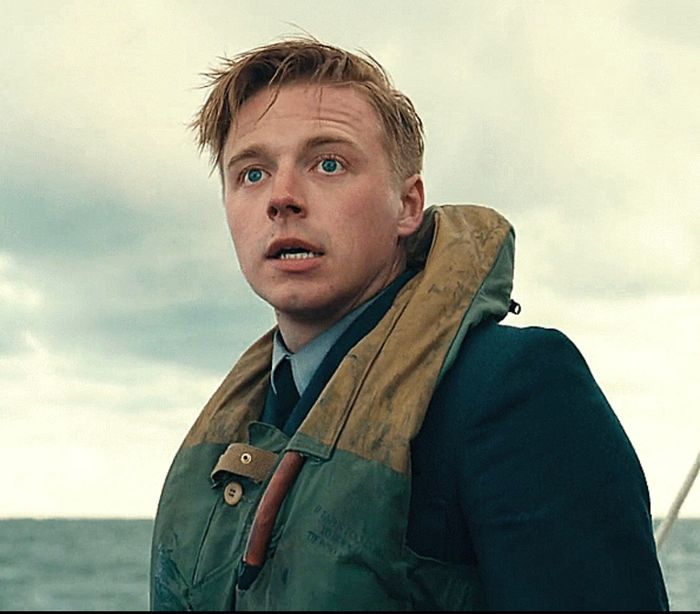 Jack Lowden trong Dunkirk