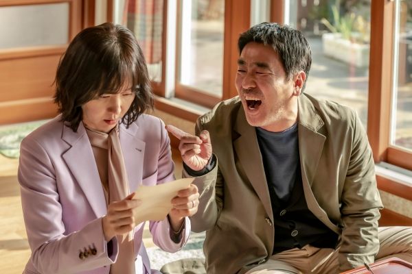 Yum Jung Ah và Ryu Seung Ryong đóng vai vợ chồng Se Yeon - Jin Bong