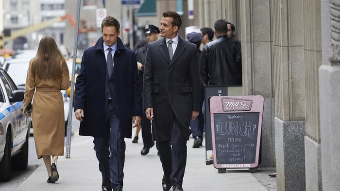 Suits L.A. Spinoff: Ngày Phát Hành, Dàn Diễn Viên, Cốt Truyện và Tất Cả Những Gì Chúng Ta Biết