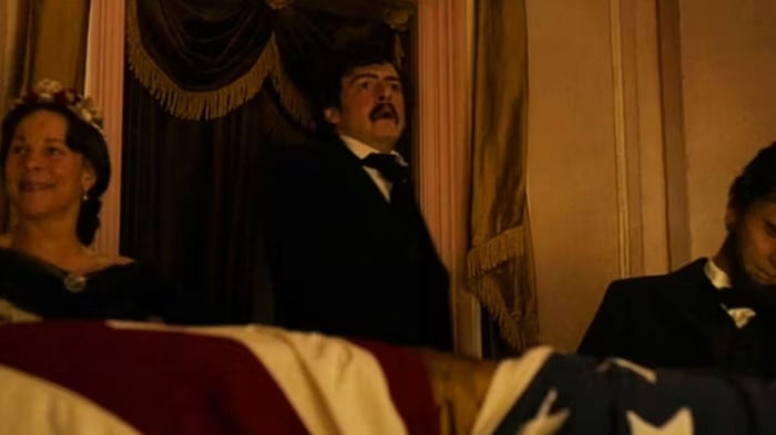 “Sic Semper Tyrannis”: Lời Nói của John Wilkes Booth trong 'Manhunt' Được Giải Thích