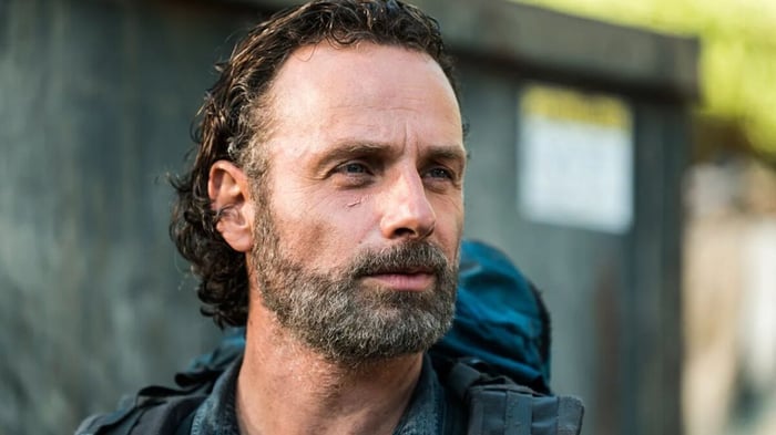 Ai đã trở lại Alexandria? Daryl Dixon Tập 5 Gợi Ý Sự Trở Lại Của Rick Grimes bìa