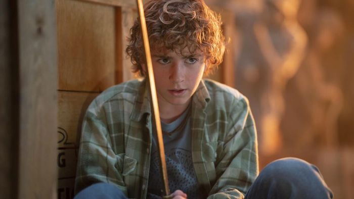 Percy Jackson và những Vị Thần Olympia: Ai đóng vai Augustus trong Series TV? bìa