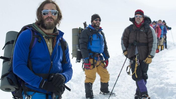 Diễn biến Kết thúc của Everest: Nhiệm vụ Cứu Beck Weathers và Thảm họa của Andy Được Giải Thích bìa