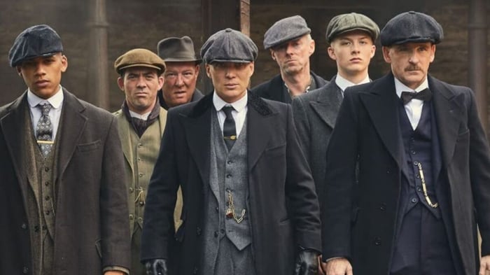 Bìa của Người Sáng Tạo của Peaky Blinders Tiết Lộ Những Gì Tiếp theo cho Gia Đình Shelby!