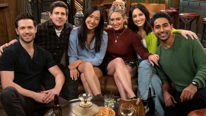 Bìa: Tại sao Hulu ngừng sản xuất How I Met Your Father sau hai mùa