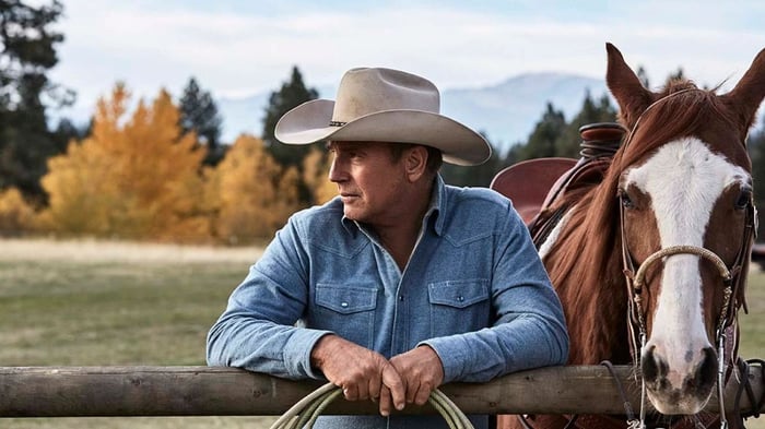 CBS Gây Sốc với Lịch Phát Sóng Mùa Thu Của Mình với Yellowstone Khi Các Cuộc Đình Công Tiếp Tục