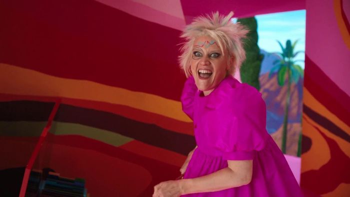 Kate McKinnon và Greta Gerwig tiết lộ bí mật của Barbie Kỳ Lạ