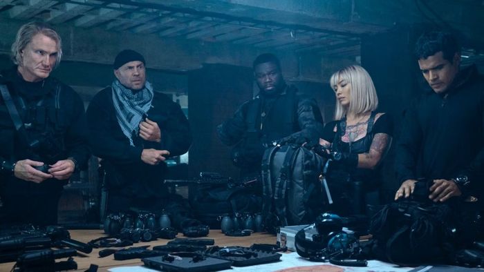 Có cảnh sau chuyển trong The Expendables 4 không?