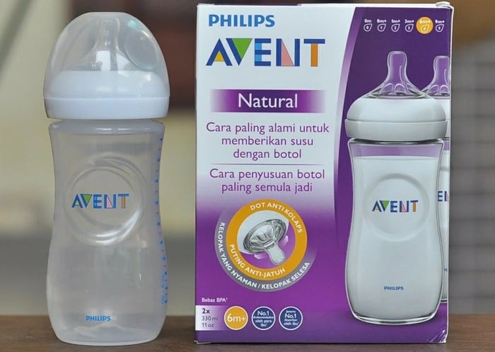 Bình sữa nhựa PP Philips Avent SCF693/13 cổ rộng 260 ml