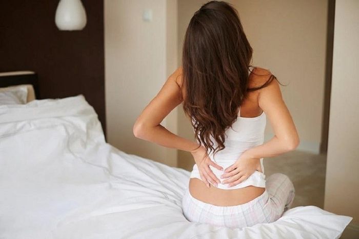 Có nhiều lý do gây ra đau lưng sau khi sinh. Nguồn ảnh: freepik
