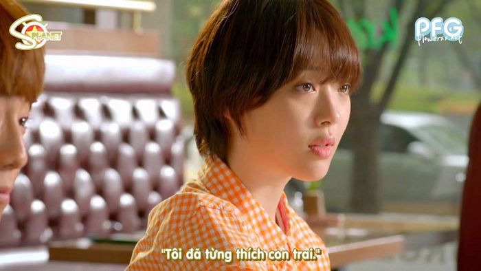 Sự cải trang thành nam học sinh Go Jae Hee trong bộ phim “Gửi Người Xinh Tươi” của cố diễn viên Sulli (F(x))