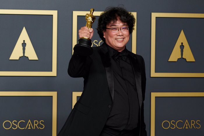 Bong Joon Ho nhận giải Oscar 2020