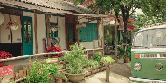 Homestay, với nhiều ưu điểm, đã trở thành trào lưu phổ biến khi du lịch.