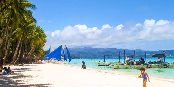 Boracay là một trong những địa điểm không thể bỏ qua khi du lịch biển ở Philippines