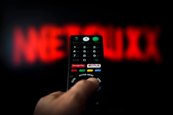 Xem phim trên Netflix ngay tại nhà