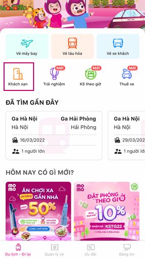 Bước 1: Bạn cần chọn tính năng “Du lịch - Đi lại”, sau đó chọn 'Khách sạn' hoặc tìm kiếm “Khách sạn” trong khung Tìm kiếm