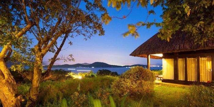 Khu Vực Lưu Trú Tại MerPerle Hòn Tằm Resort Có View Đẹp, Không Khí Yên Tĩnh.