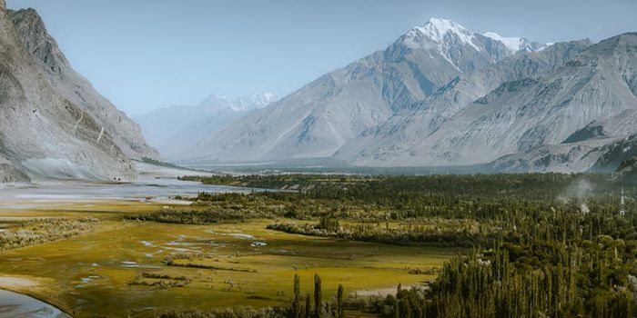 Du khách đến Skardu không thể bỏ qua vườn quốc gia Deosai với cảnh thiên nhiên tuyệt đẹp