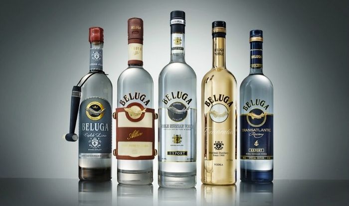 Khử mùi cho bình sữa bằng rượu vodka và nước