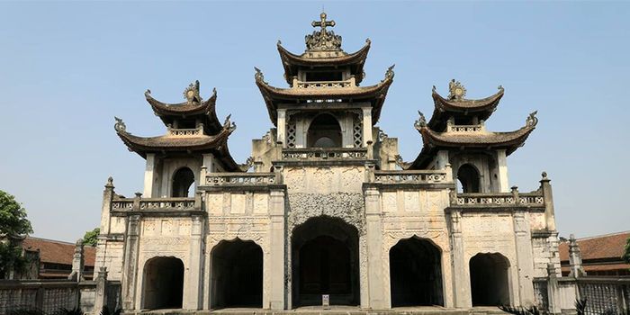 Nhà thờ đá Phát Diệm