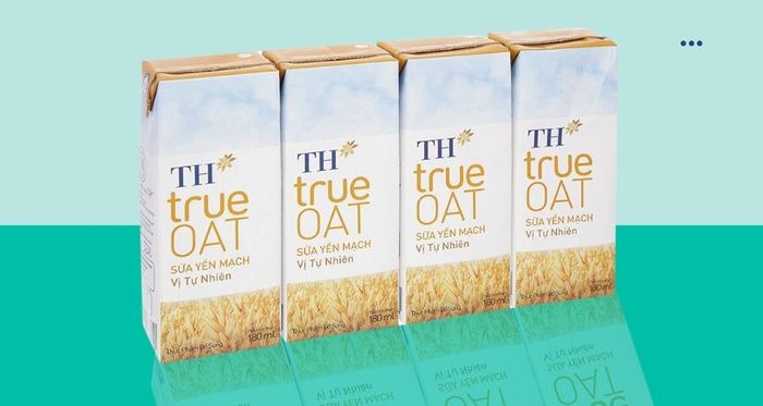 Lốc 4 hộp sữa yến mạch TH true Oat 180 ml (phù hợp từ 1 tuổi)