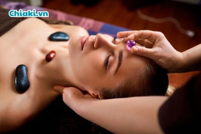 Đá massage chuyên dụng có gì khác biệt với đá thông thường