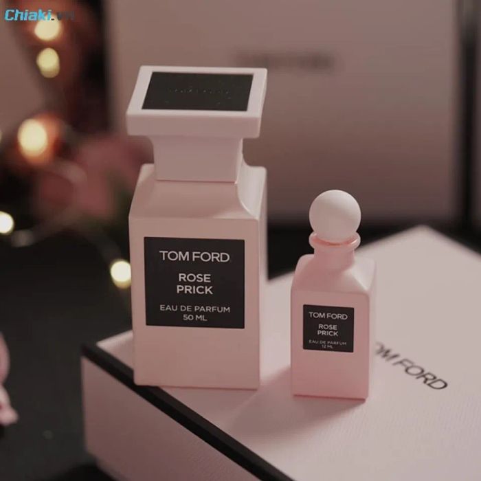 Nước hoa Tom Ford Rose Prick EDP mang hương thơm ấm áp, ngọt ngào