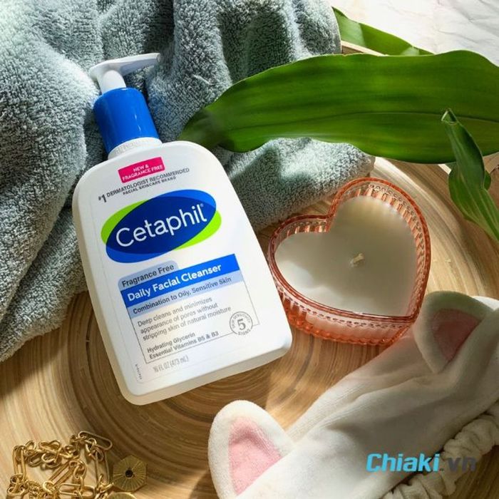 Sữa rửa mặt Cetaphil Daily Facial Cleanser dành cho da mụn