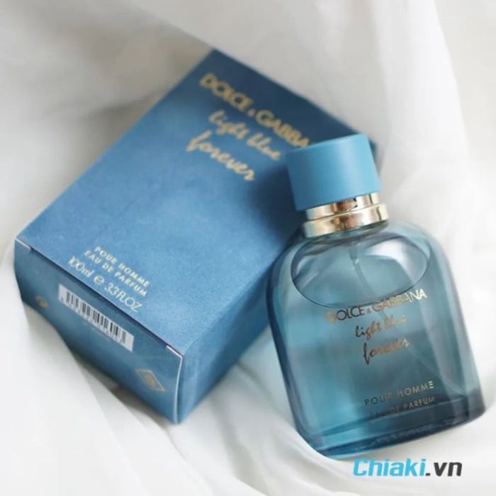 Nước hoa màu xanh dương Dolce & Gabbana Light Blue Forever Pour Homme