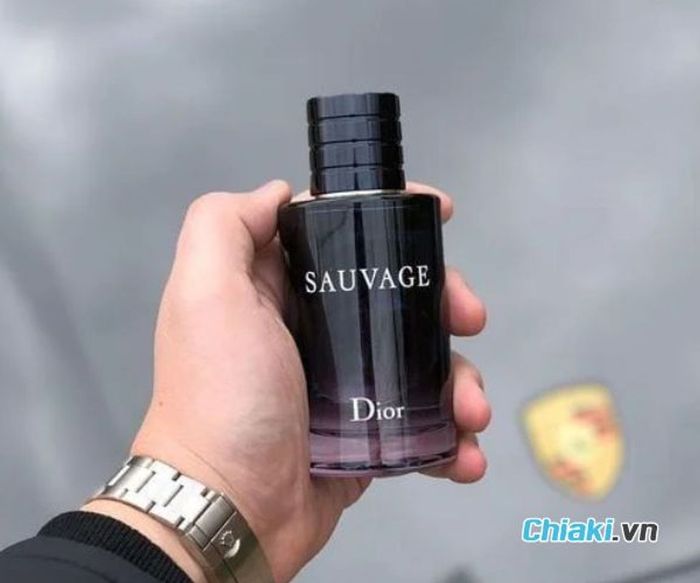 Nước hoa Dior Sauvage Eau de Parfum dành cho nam giới nam tính