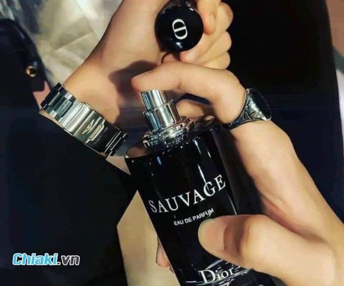 Nước hoa Dior Sauvage Eau de Parfum dành cho nam