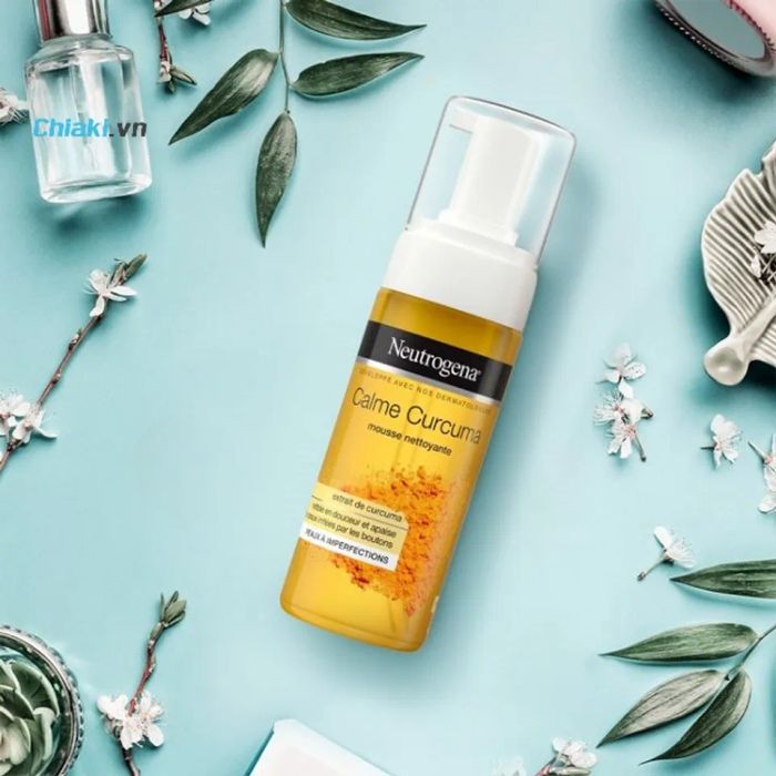 Sữa Rửa Mặt Nghệ Neutrogena Curcuma Clear