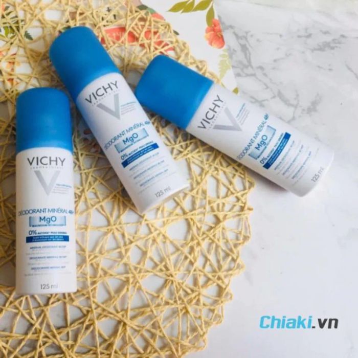 Chai xịt khử mùi nam Vichy