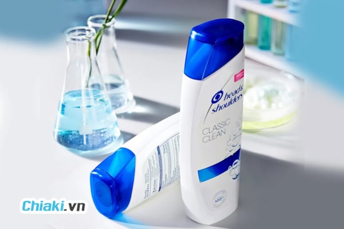 Dầu gội và xả Head and Shoulders Classic Clean 2 trong 1, dung tích 400ml, sản xuất tại Mỹ