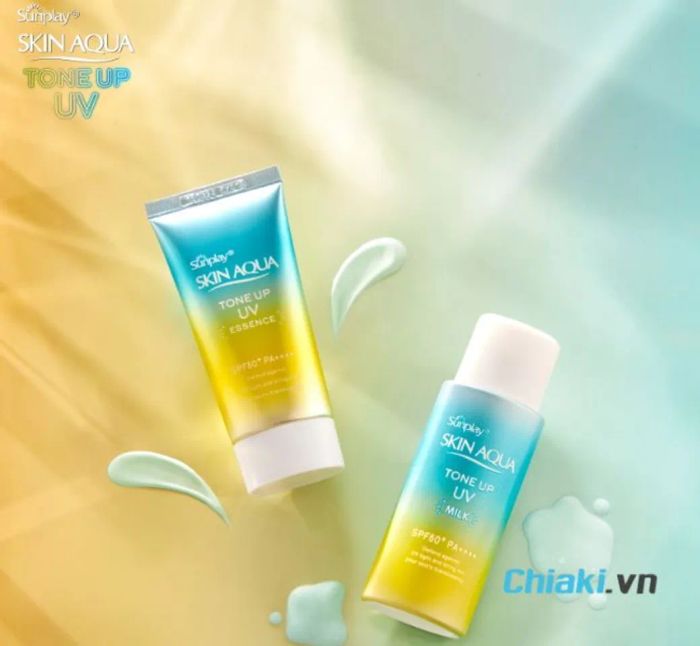 Kem chống nắng Skin Aqua màu xanh