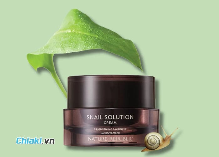 Kem dưỡng Nature Republic Snail Solution Bee Venom Cream