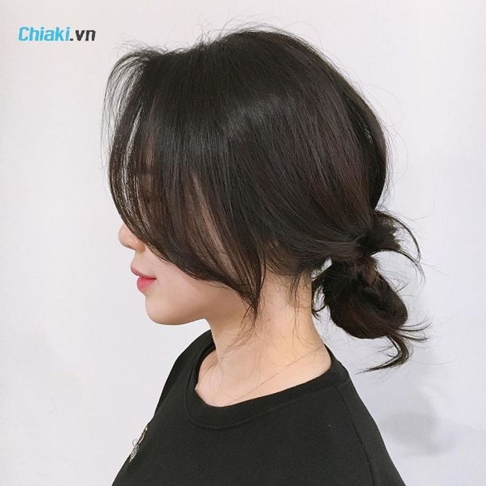 Tóc mái buộc cao mullet layer